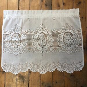 Vintage JC Penny Lace Victorian Curtain 31" wide x 24" long